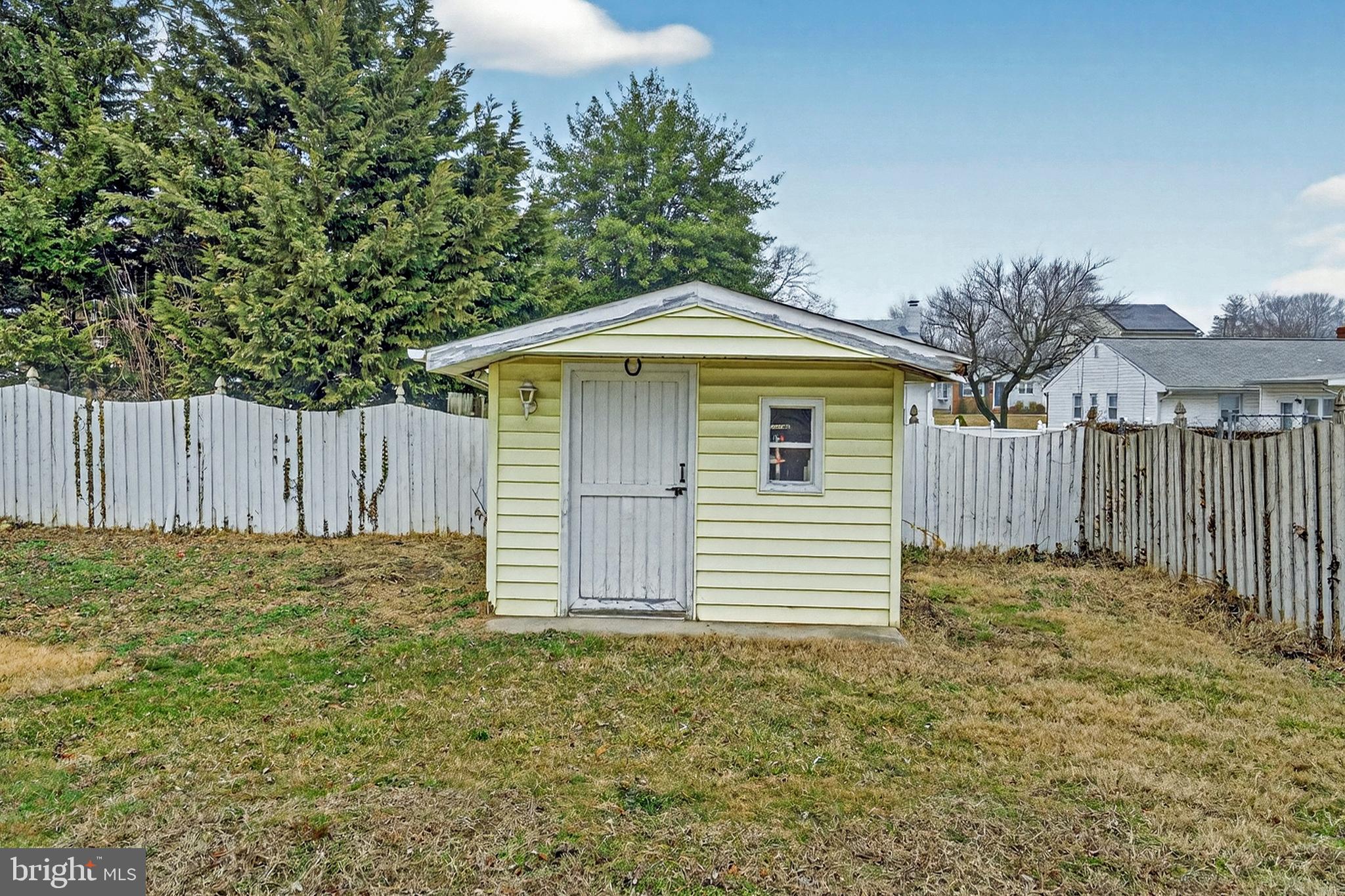222 Chelsea Road Pasadena, MD 21122 - Photo 43 of 47 Shed in backyard. As is.