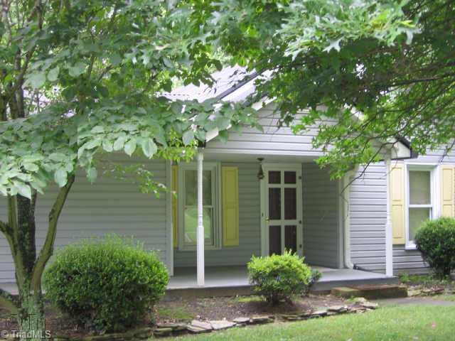 202 Rink Road Winston-Salem, NC 27107 - Photo 2 of 12 Exterior Front.