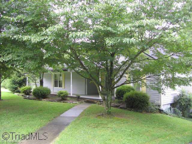 202 Rink Road Winston-Salem, NC 27107 - Photo 3 of 12 Exterior Front.