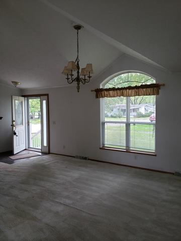 281 Bayview Road Elgin, IL 60123 - Photo 4 of 25