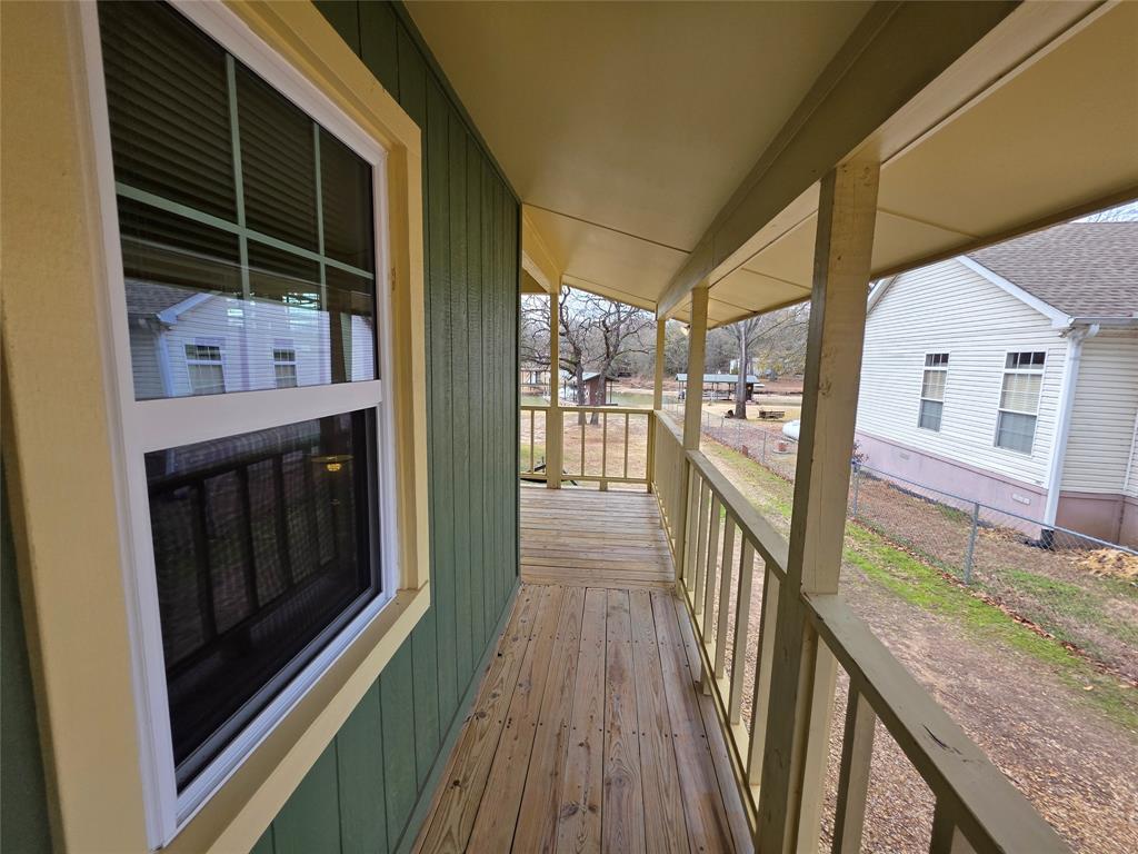 178 Indian Gap Road Mabank, TX 75156 - Photo 4 of 27 View of wooden porch