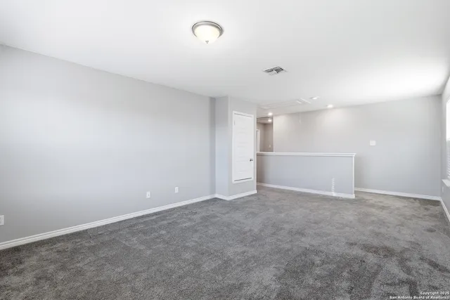 $2,000 | 5123 Papalote Garden, Converse, TX 78109