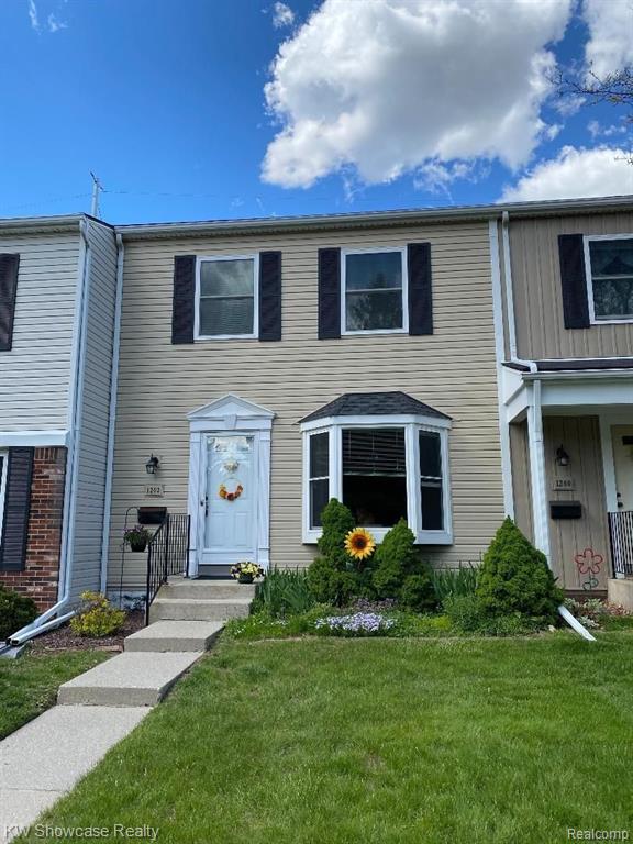 1262 Marseille Court Rochester Hills, MI 48307 - Photo 4 of 31