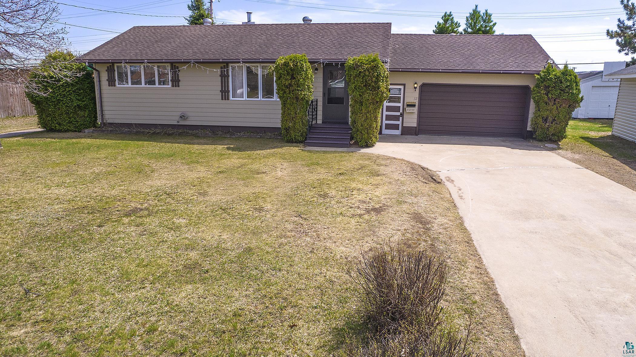 32 Beech Circle, Babbitt, MN 55706 Compass