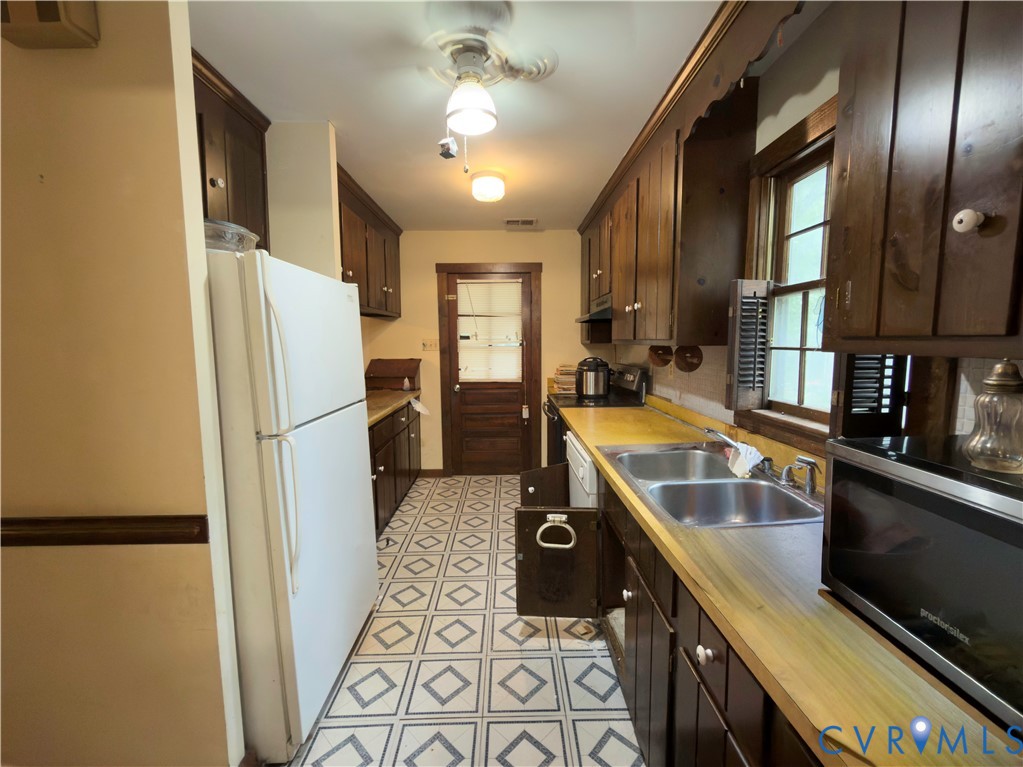 14216 Aldengate Road Midlothian, VA 23114 - Photo 17 of 22 Gallery Image 17
