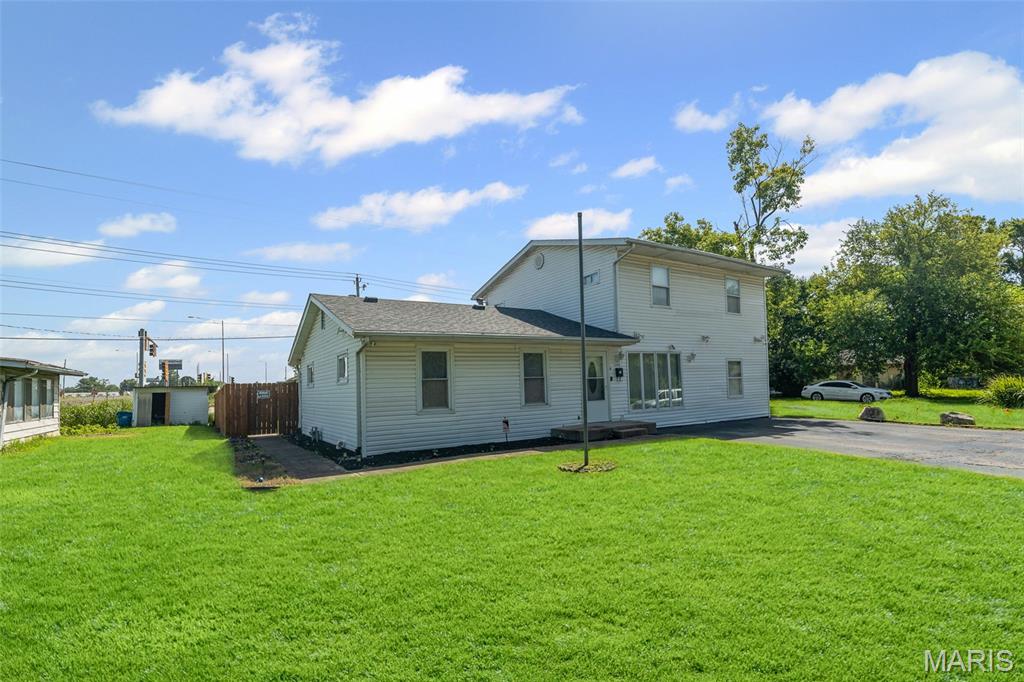 1723 Theodore Lane Cahokia, IL 62206 - Photo 3 of 30