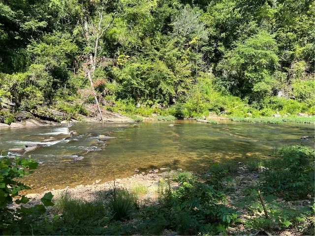 a view of a tennis court
