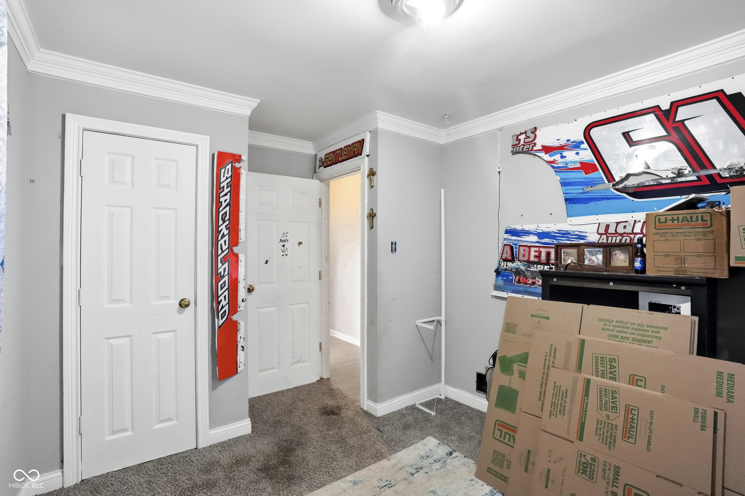 181 Royal Road Beech Grove, IN 46107 - Photo 23 of 34