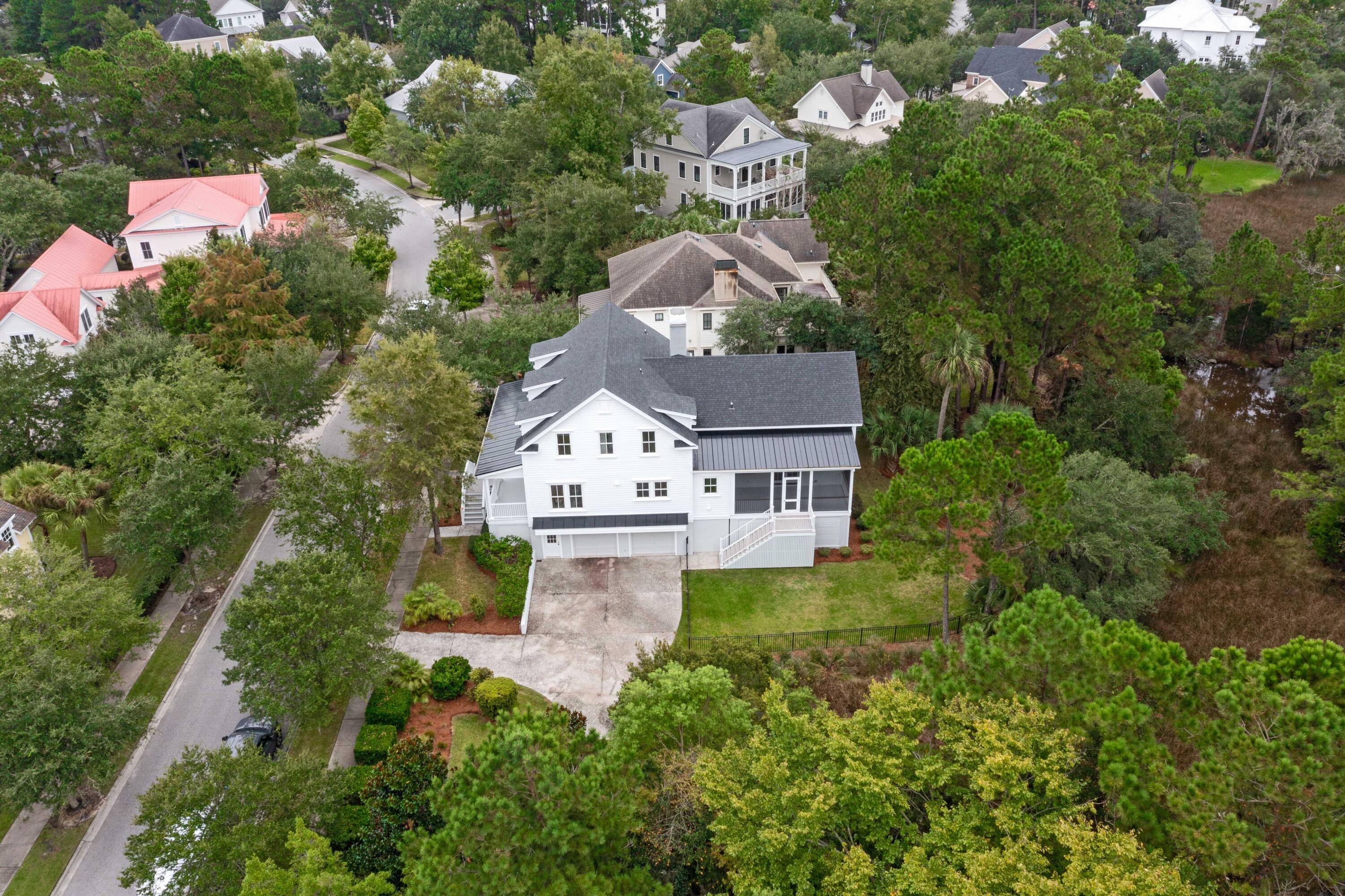 103 Iron Bottom Lane Daniel Island, SC 29492 - Photo 10 of 35 103IronBottom-43