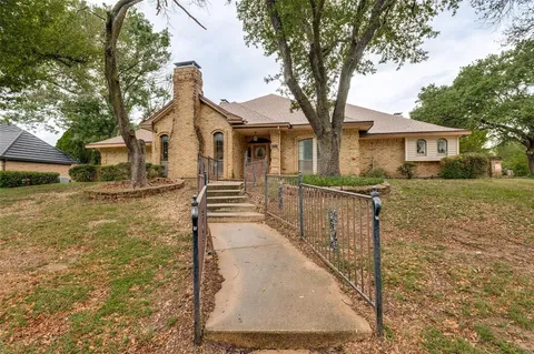 $375,000 | 1503 Green Tree Lane, Duncanville, TX 75137