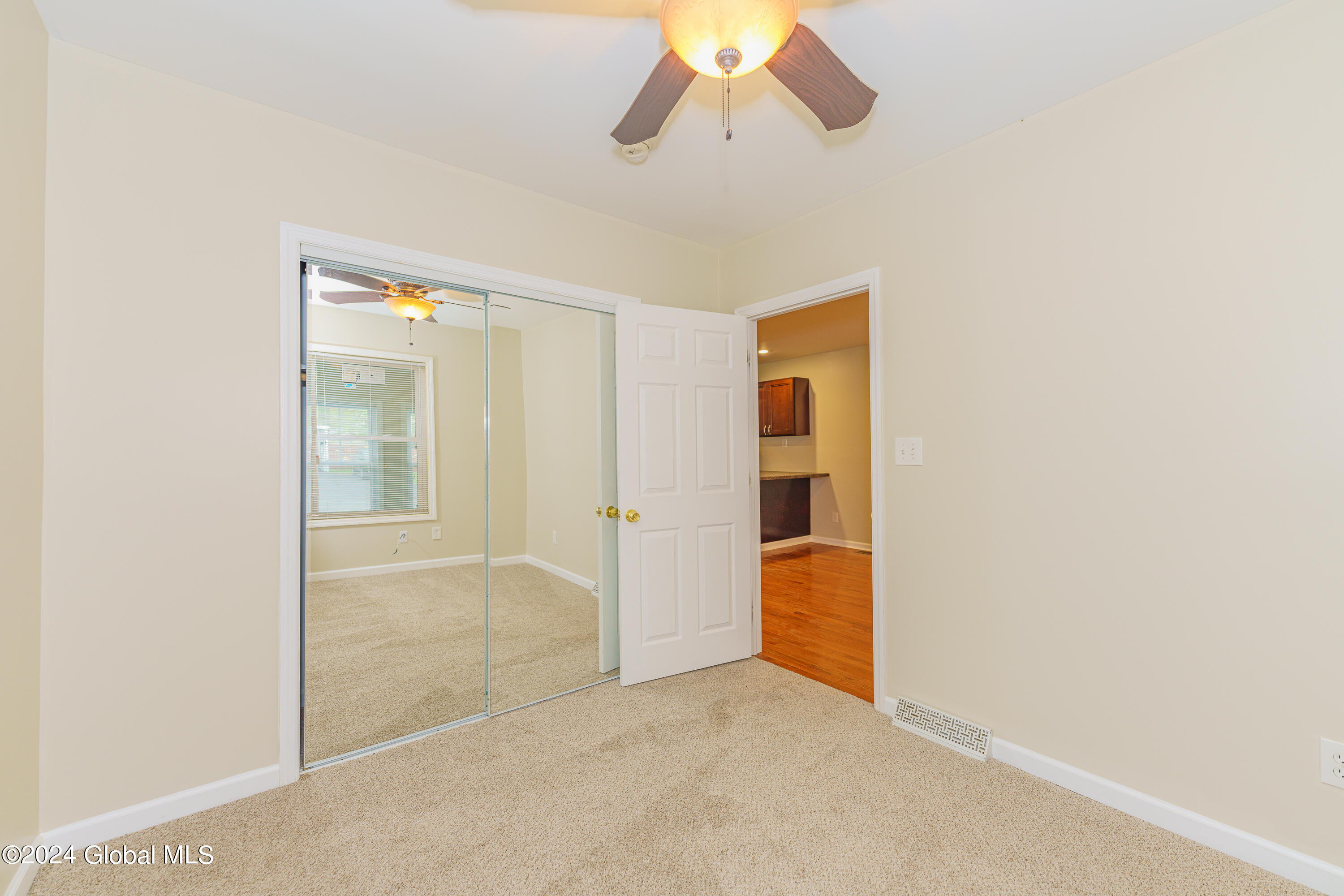 122 Gifford Road Schenectady, NY 12304 - Photo 16 of 38 5 Bedroom 1
