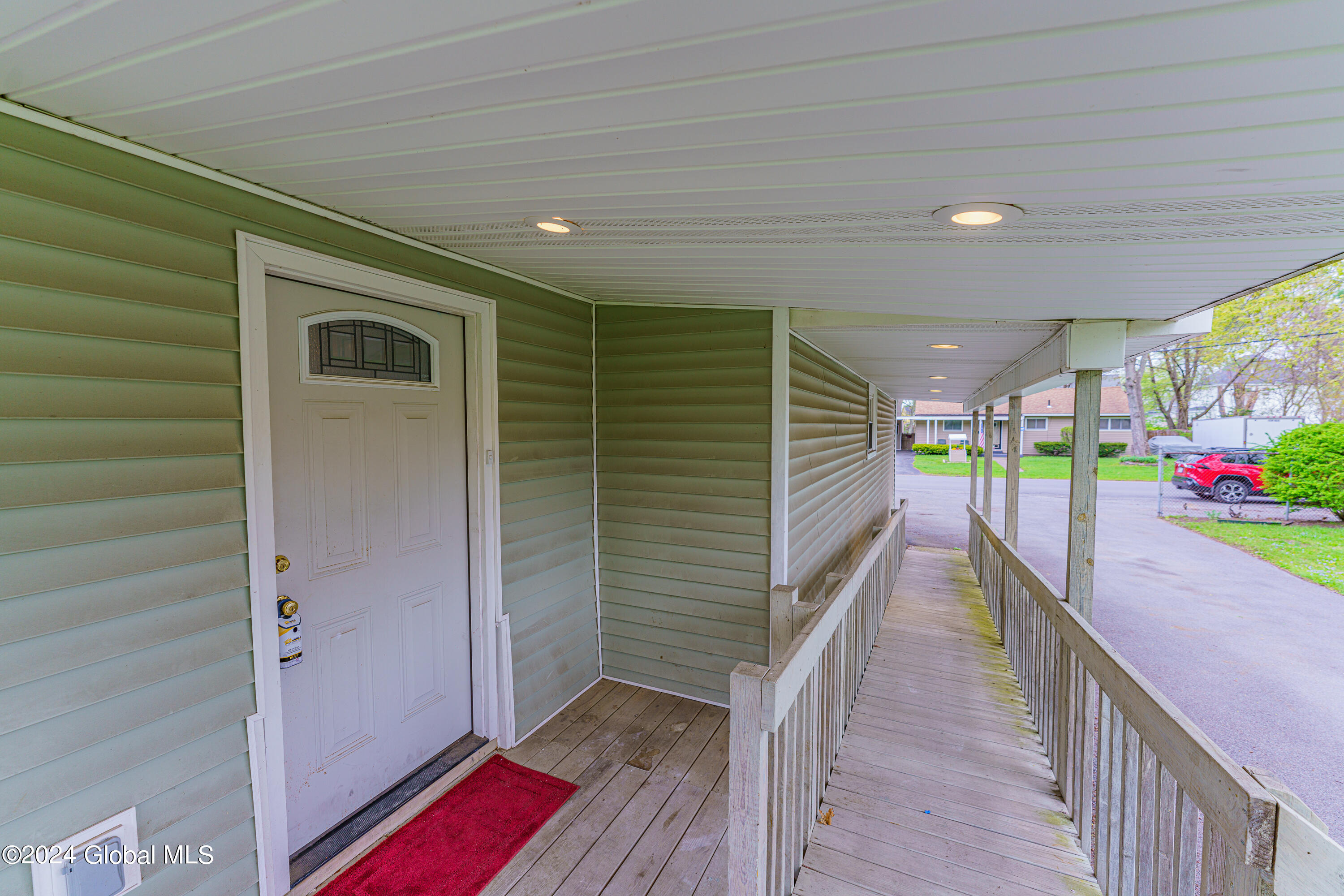 122 Gifford Road Schenectady, NY 12304 - Photo 33 of 38 Yard 9