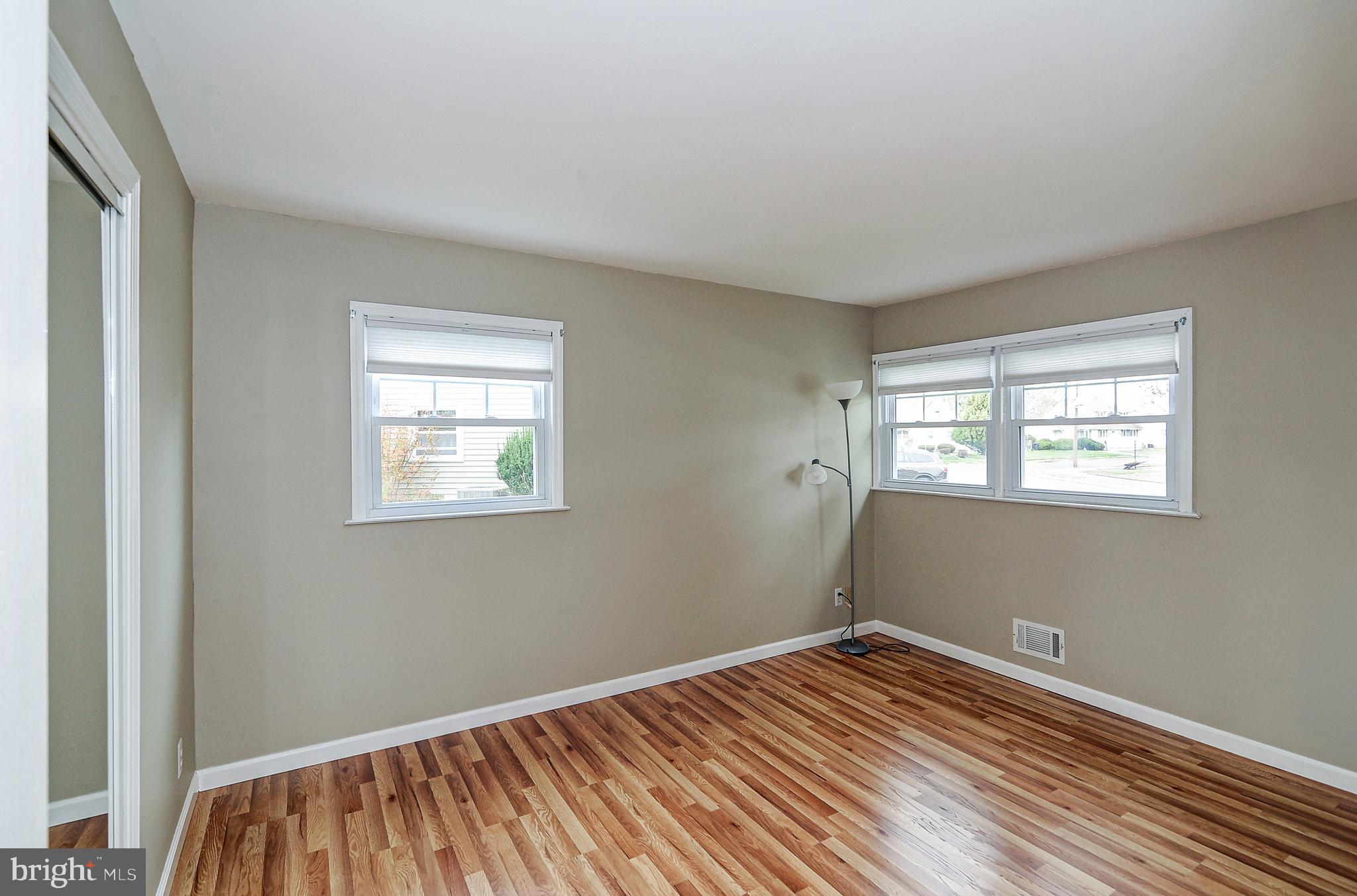 9 Billington Road Hamilton, NJ 08690 - Photo 17 of 36