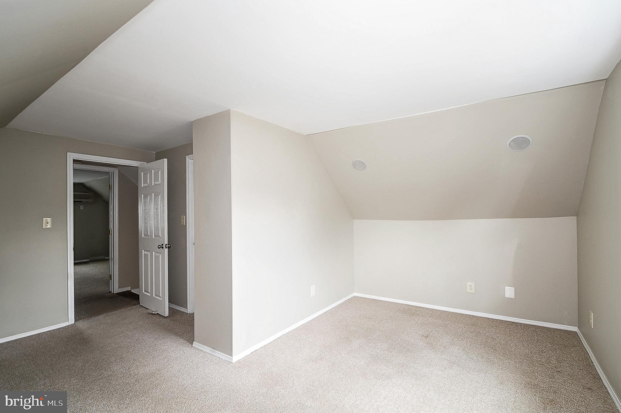 9 Billington Road Hamilton, NJ 08690 - Photo 27 of 36