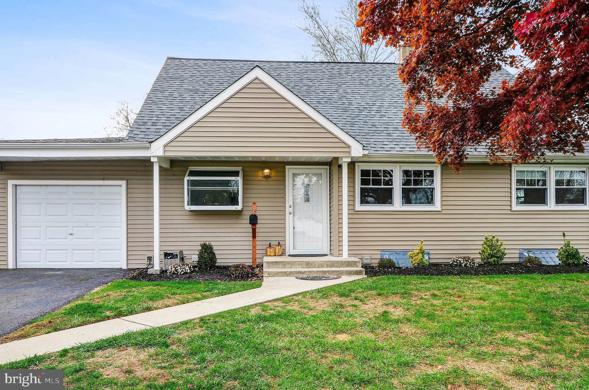 9 Billington Road Hamilton, NJ 08690 - Photo 4 of 36