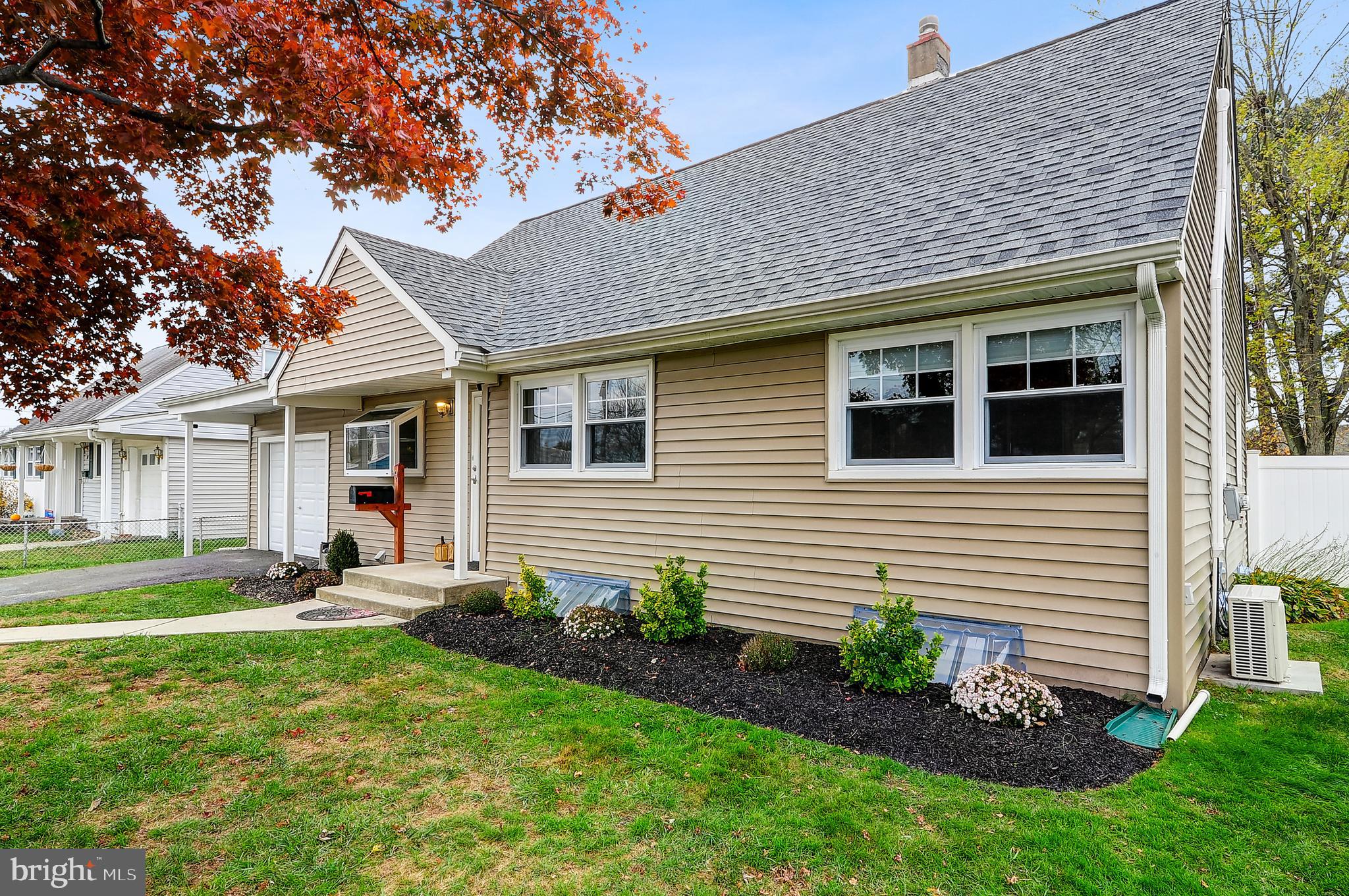 9 Billington Road Hamilton, NJ 08690 - Photo 5 of 36