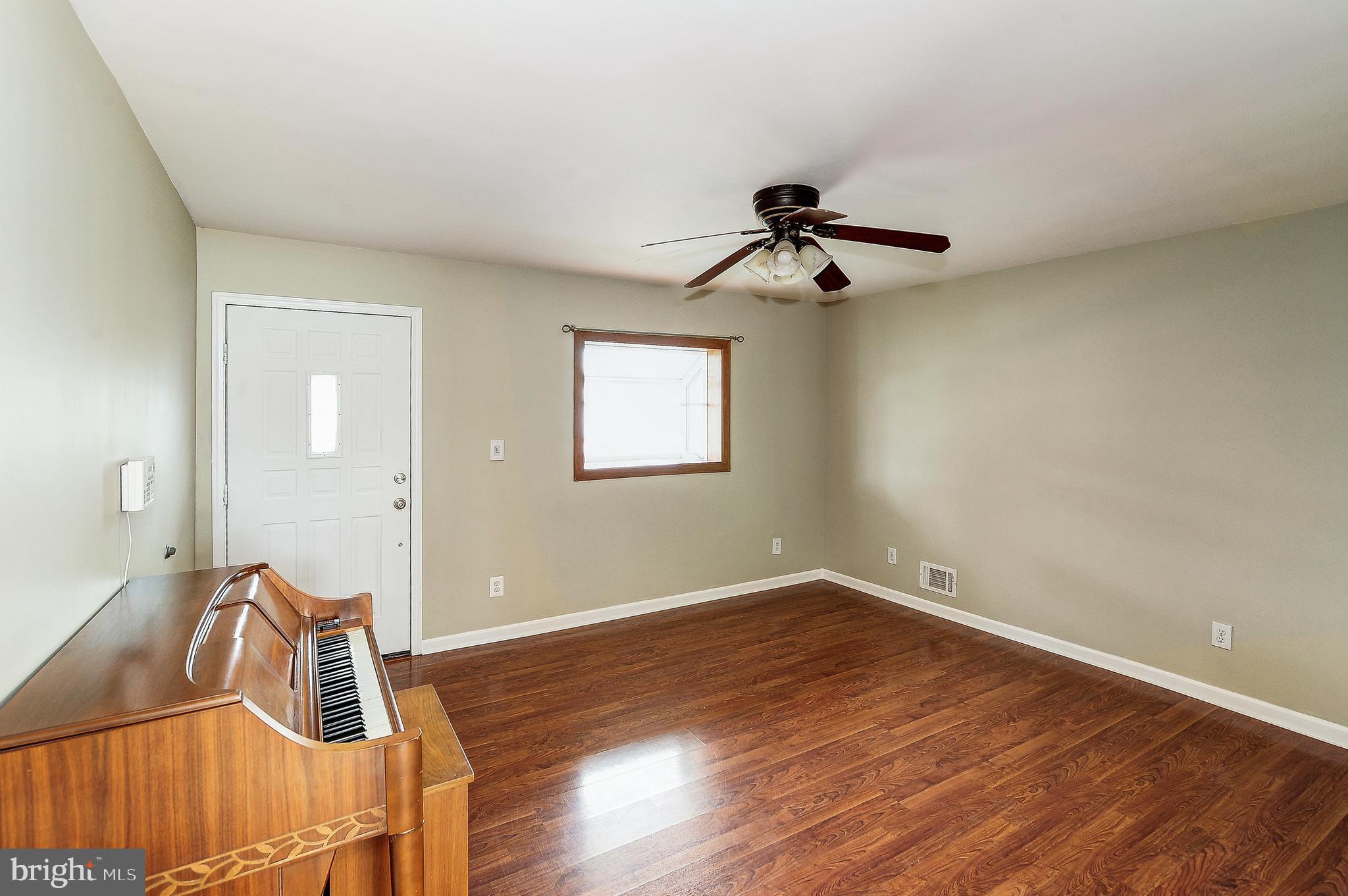 9 Billington Road Hamilton, NJ 08690 - Photo 9 of 36