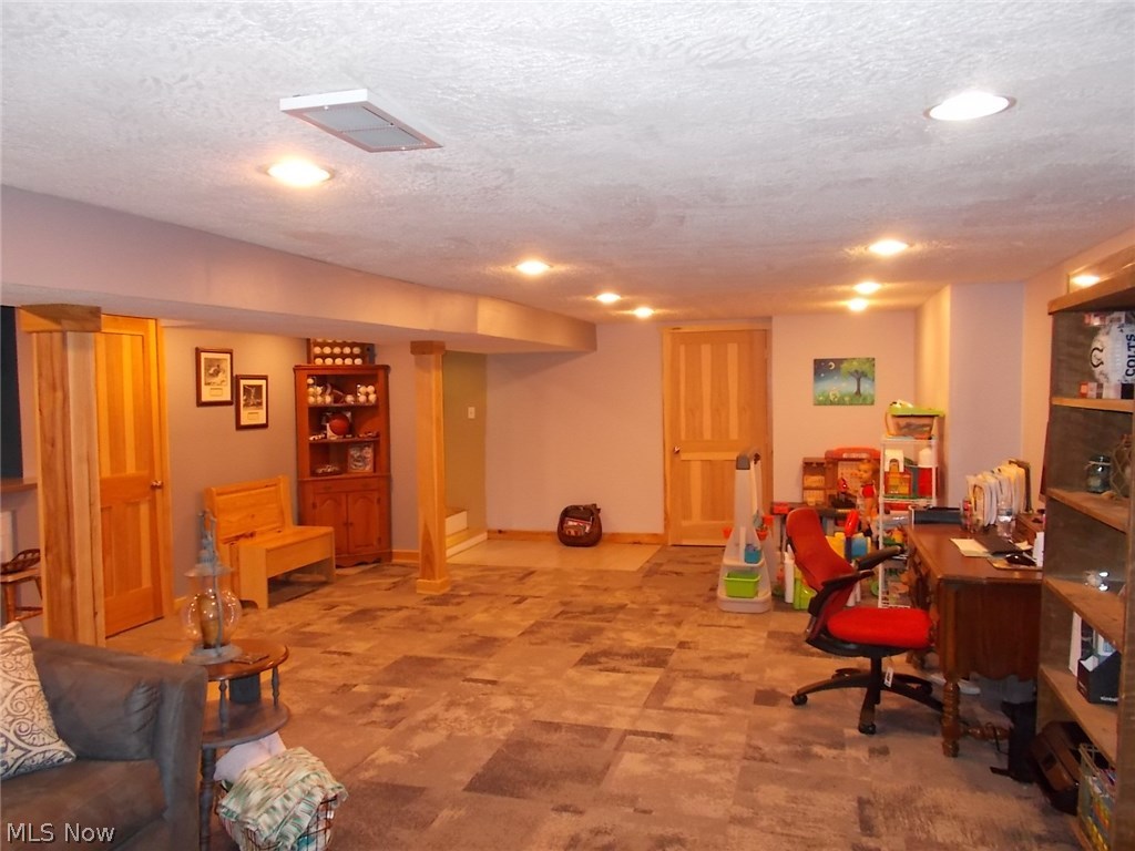5567 Pepperidge Road Clinton, OH 44216 - Photo 24 of 32 Gallery Image 24