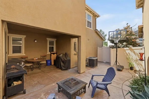 $775,000 | 7205 Enclave Drive, Eastvale, CA 92880