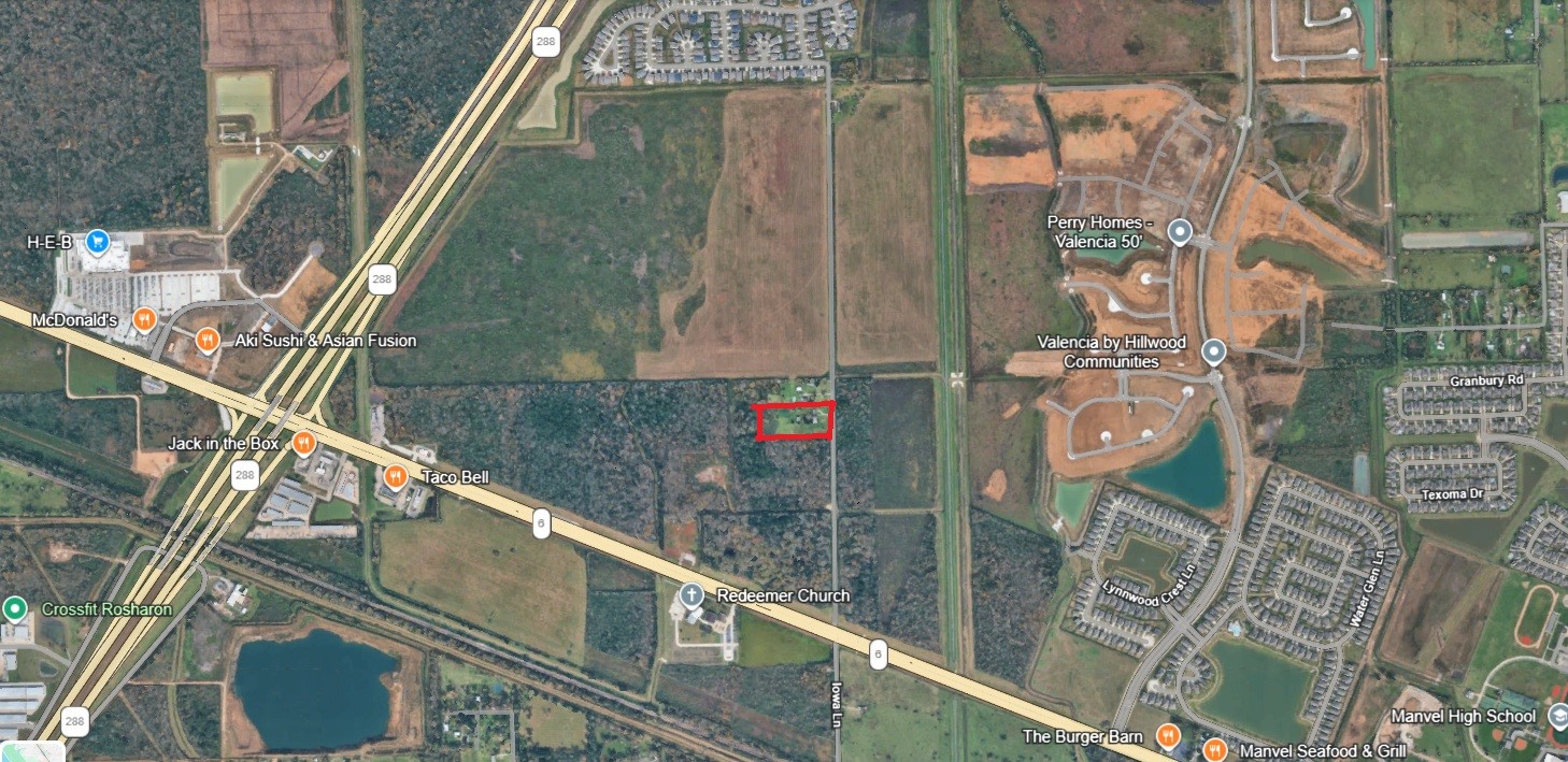 7010 Iowa Lane Manvel, TX 77578 - Photo 2 of 4 a view of entryway