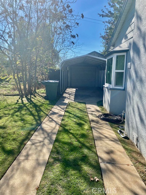 8 West 25th Street Merced, CA 95340 - Photo 3 of 14 a front view of house with yard