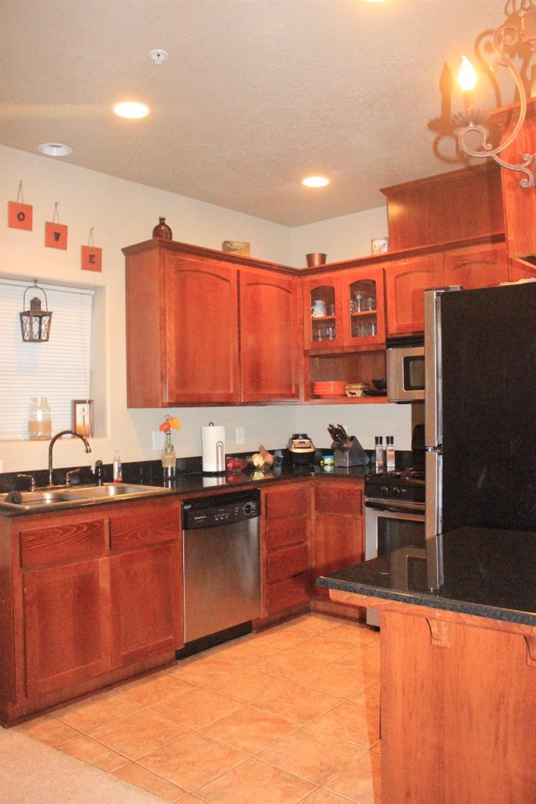 2210 East Barnett Road, Unit 3 Medford, OR 97504 - Photo 23 of 32 Additional Photo
