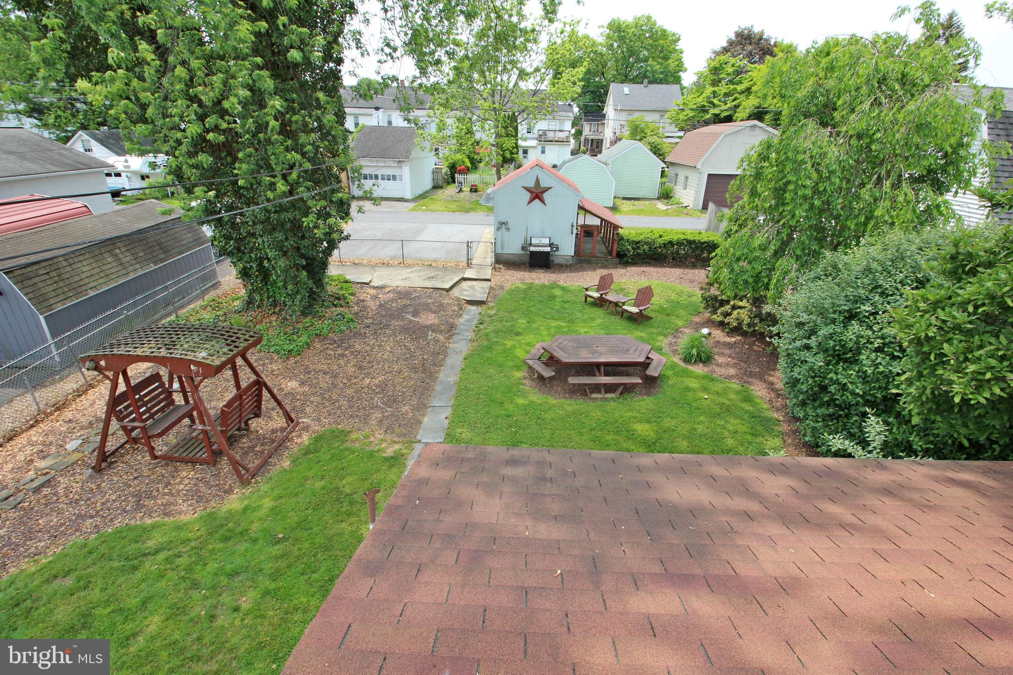 112 Leaman Street Lititz, PA 17543 - Photo 37 of 40