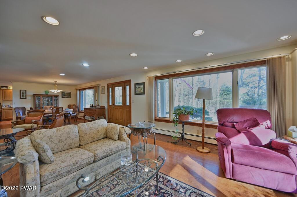 537 Torrey Road Honesdale, PA 18431 - Photo 13 of 79 Living Room