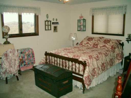 212 West Ingomar Road Pittsburgh, PA 15237 - Photo 5 of 8