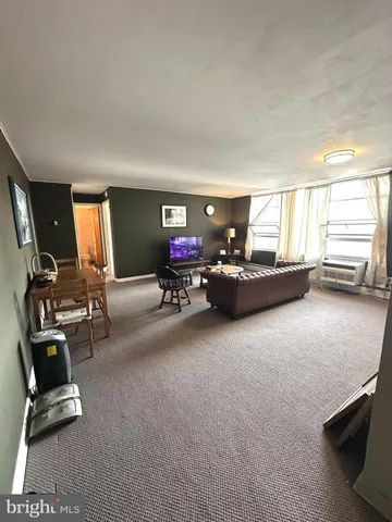 $155,000 | 1030 East Lancaster Avenue, Unit 817, Bryn Mawr, PA 19010