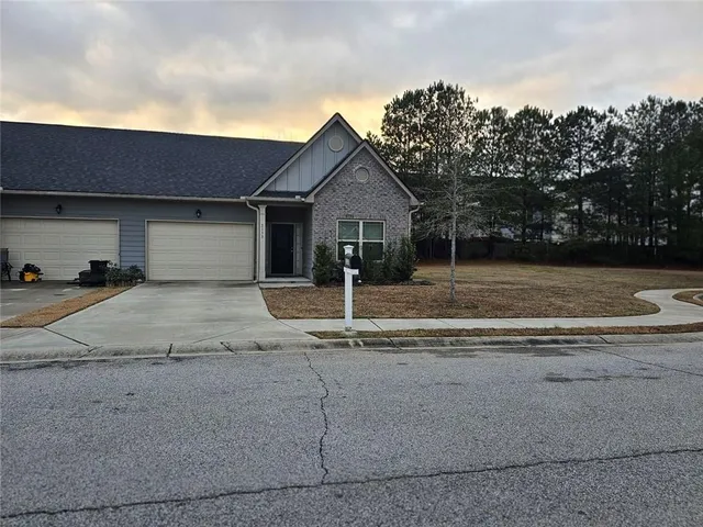 $245,000 | 2153 Red Oak Circle, Union City, GA 30291