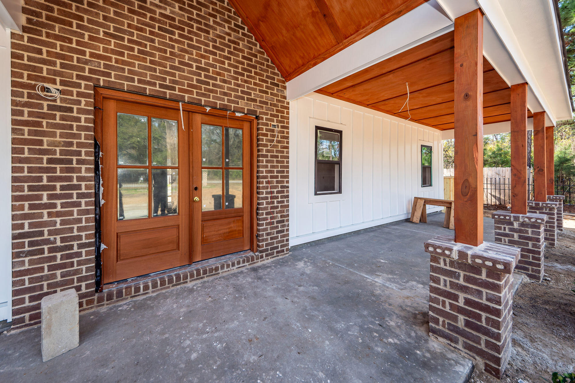 905 Wildgame Road Summerville, SC 29486 - Photo 2 of 27 02