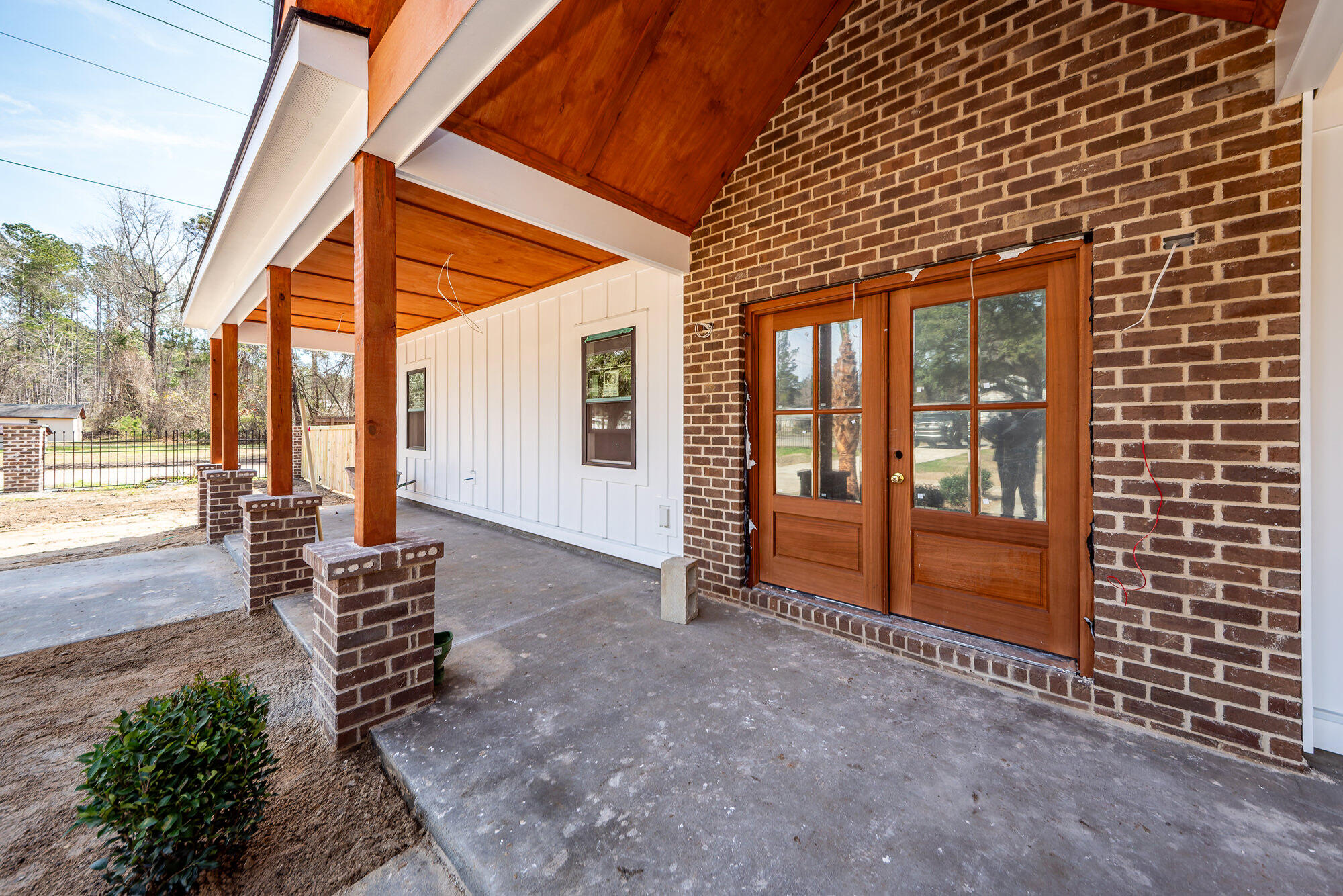 905 Wildgame Road Summerville, SC 29486 - Photo 3 of 27 03
