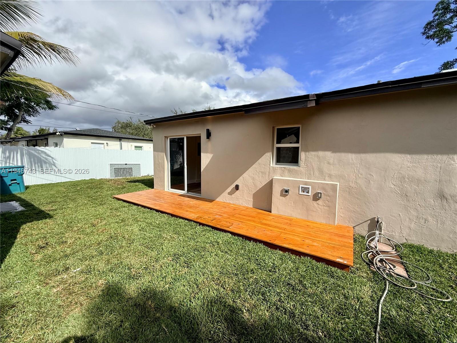 14600 Harrison Street Miami, FL 33176 - Photo 7 of 32 a front view of house with yard