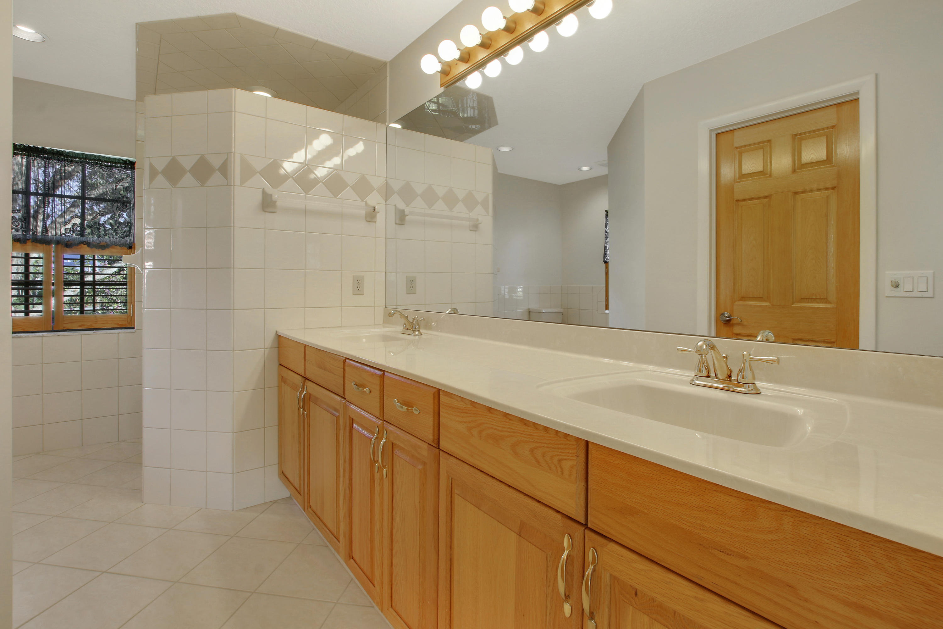 534 Southwest Salerno Road Stuart, FL 34997 - Photo 30 of 44 Master Bathroom