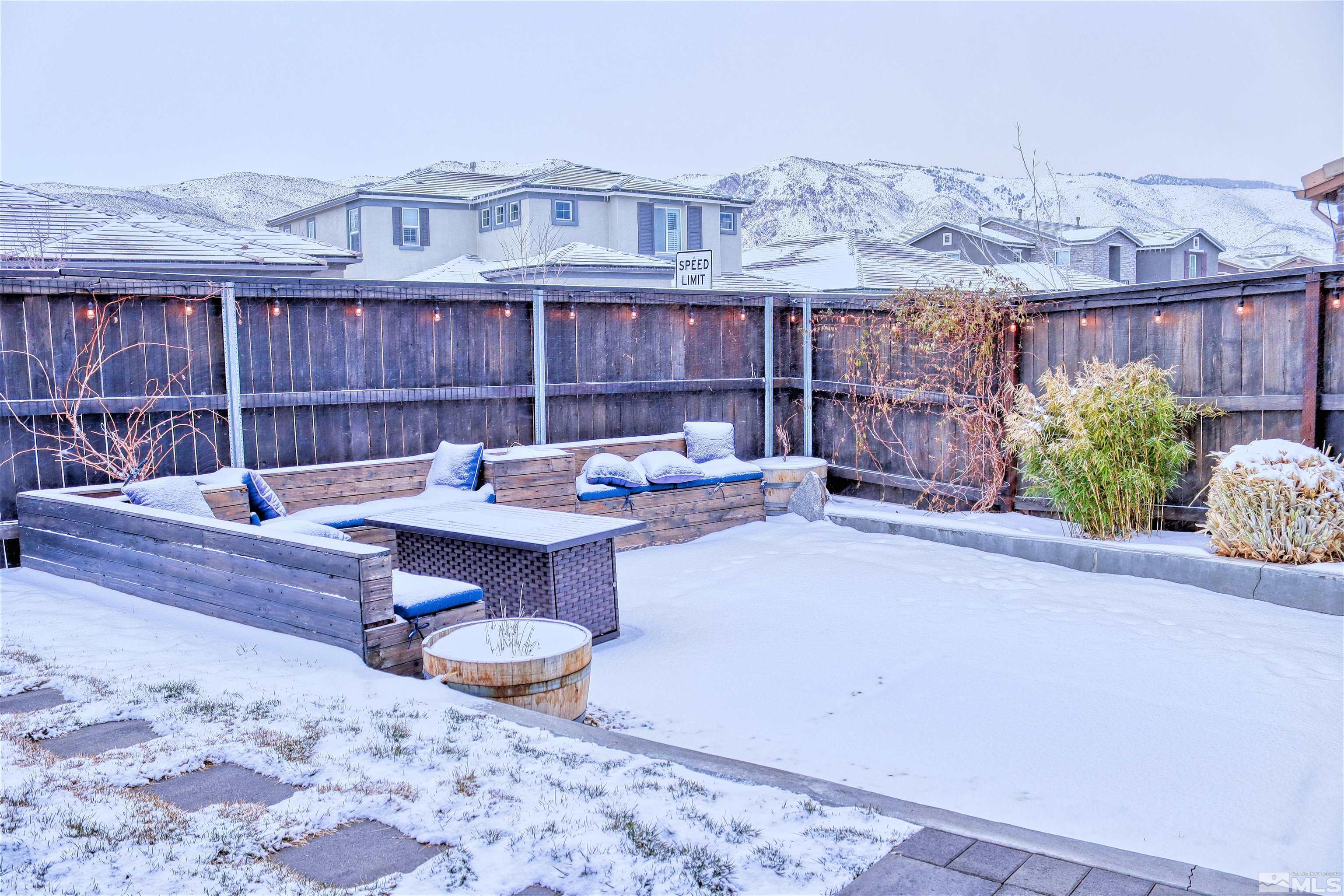 2790 Bonfire Lane Reno, NV 89521 - Photo 28 of 37 a reading room with furniture window and outdoor view
