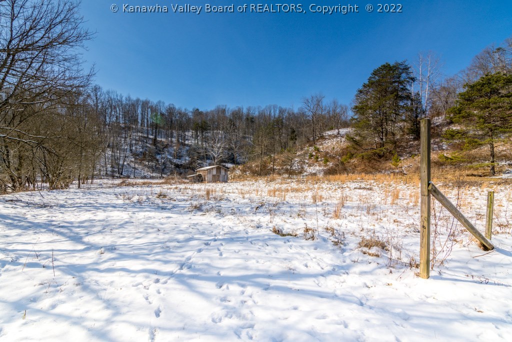 6811 Middle Fork Road Kenna, WV 25248 - Photo 11 of 30 Gallery Image 11