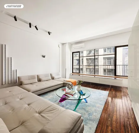 $1,425,000 | 114 West 29th Street, Unit PH | Chelsea