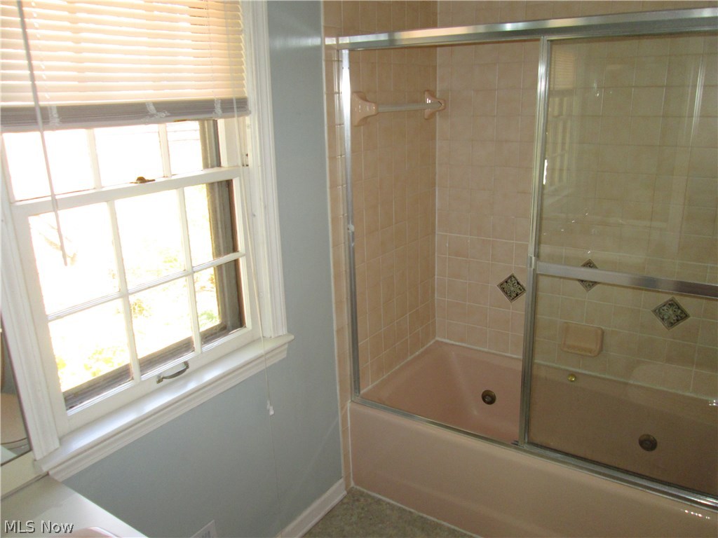 3379 Chalfant Road Cleveland, OH 44120 - Photo 25 of 35 Gallery Image 25