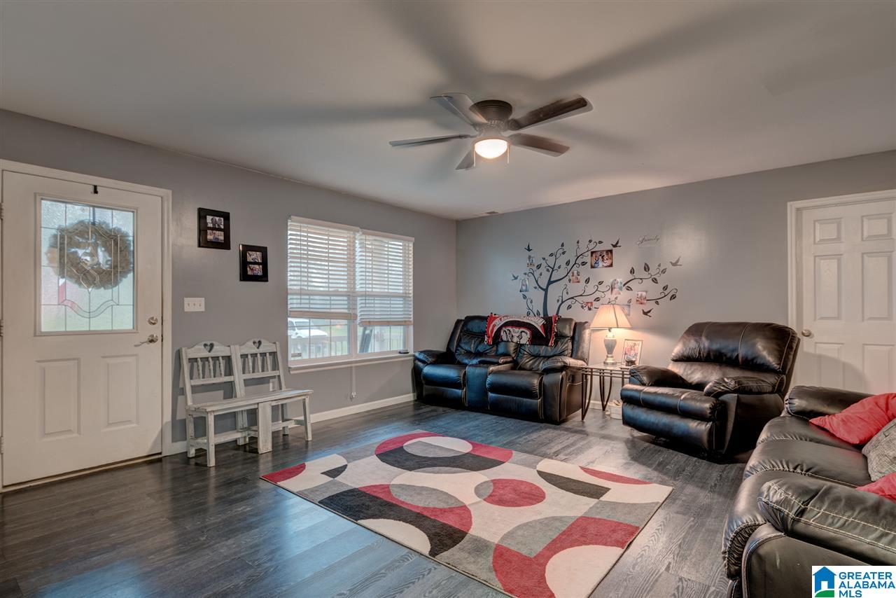 297 Allinder Road Warrior, AL 35180 - Photo 2 of 20