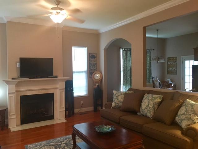 8484 Standifer Gap Road Chattanooga, TN 37421 - Photo 3 of 27 8484 Standifer Gap Living Room FP