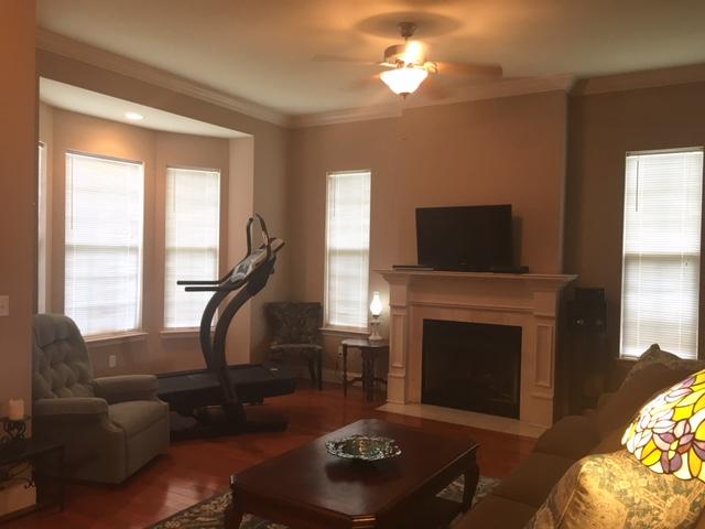 8484 Standifer Gap Road Chattanooga, TN 37421 - Photo 5 of 27 8484 Standifer Gap Livingroom