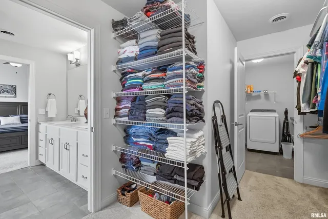 $349,969 | 4471 Slate Creek Drive, Bettendorf, IA 52722