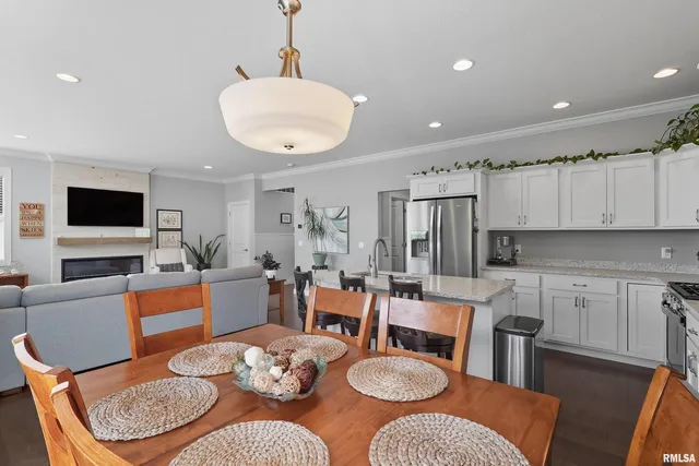 $349,969 | 4471 Slate Creek Drive, Bettendorf, IA 52722