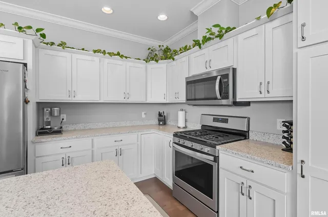 $349,969 | 4471 Slate Creek Drive, Bettendorf, IA 52722