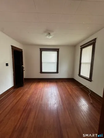 $1,200 | 60 Poplar Street, Waterbury, CT 06708