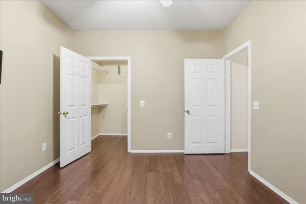 $3,100 | 1600 Spring Gate Dr., Unit 2204, McLean, VA 22102