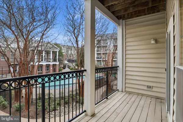 $3,100 | 1600 Spring Gate Dr., Unit 2204, McLean, VA 22102