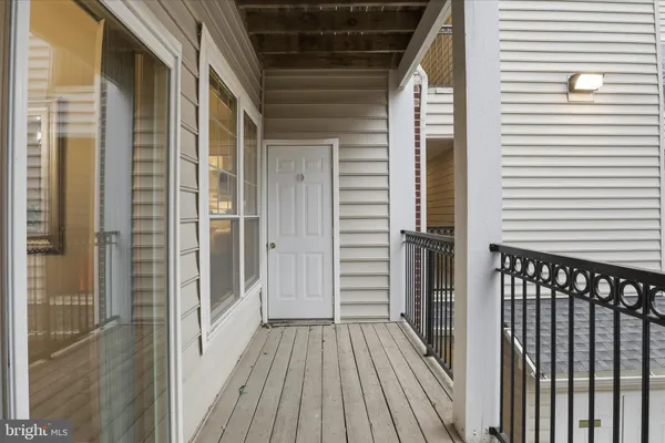 $3,100 | 1600 Spring Gate Dr., Unit 2204, McLean, VA 22102