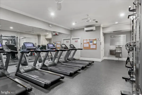 $3,100 | 1600 Spring Gate Dr., Unit 2204, McLean, VA 22102